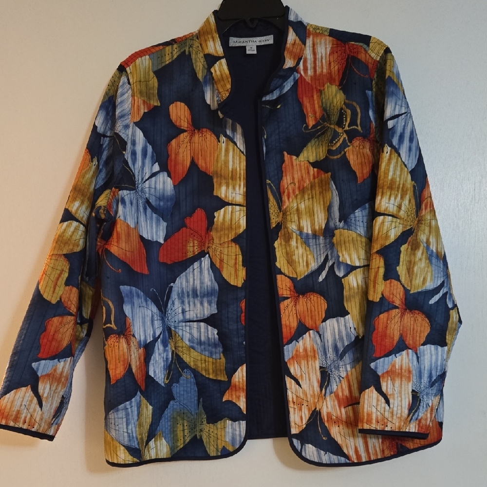 Vibrant Butterfly Print Light Weight Quilted Jacket